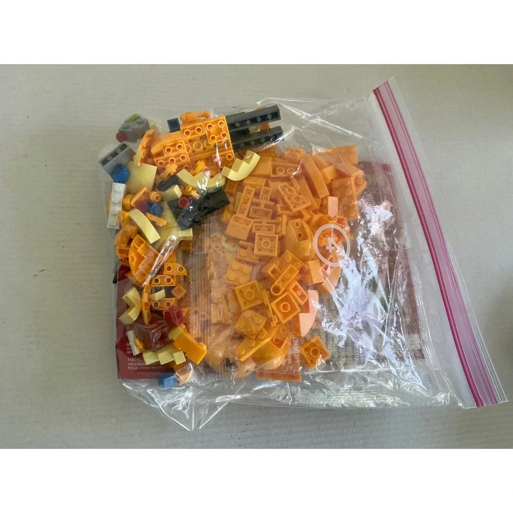 Mega Pokemon Dragonite HKT25 Building Set Poseable Figure with Manual